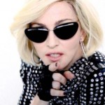09_08_25_madonna_celebration_video_screen_cap_l_945717458.jpg