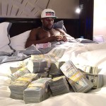 Floyd Mayweather Zenginliğini Böyle Sergiledi – 06