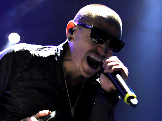 Linkin Park – Rolling In The Deep (live)