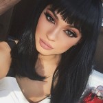 Kylie Kardashian Flaşların Son Kurbanı Oldu  – 22