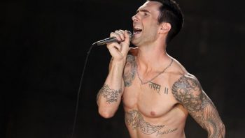 Adam Levine In Dovmesinin Sirri Ne Number1