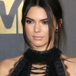 Kendall-Jenner-Gigi-Hadid-MTV-Film-Ödülleri-2016-9