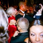 Rita’nın Jay Z’e arkadan sarıldığı fotoğraf, 2014 yılında Met Gala’da çekildi.