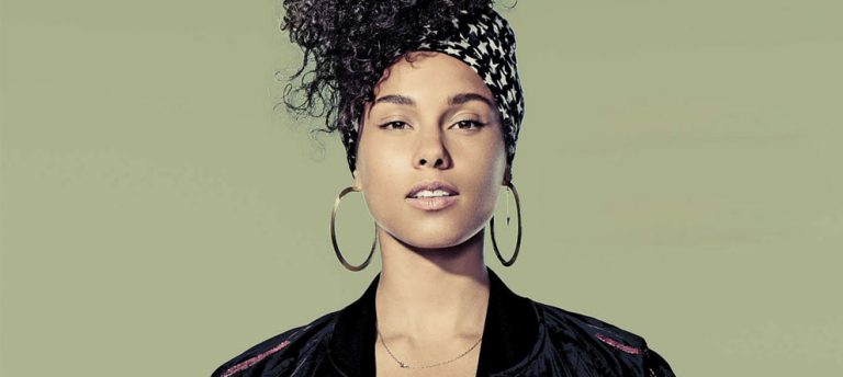 Alicia Keys Makyaja Savaş Açtı!