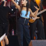 ariana-grande-jimmy-kimmel-live-photos-05132016-10-385×560