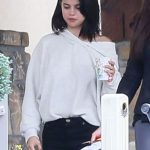 Exclusive… Selena Gomez Relaxing At Rehab In Tennessee***NO USE W/O PRIOR AGREEMENT – CALL FOR PRICING***