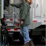 rihanna-returns-to-the-set-of-oceans-eight-24