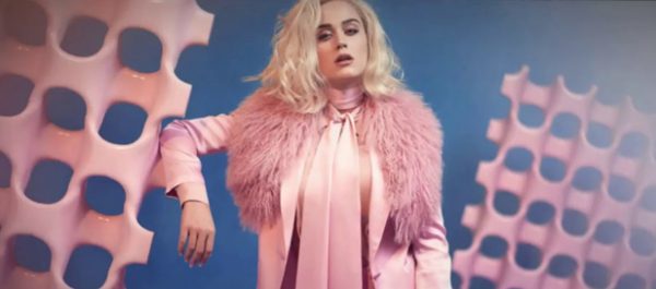 Katy Perry Yeni Şarkısıyla Rekor Kırdı! Number1