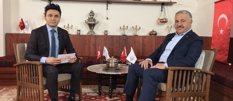 Ulaştırma Denizcilik ve Haberleşme Bakanı Ahmet Arslan