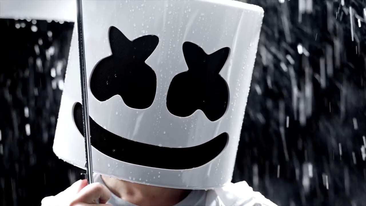 Miles on it marshmello. Nike x Marshmello. Маршмеллоу x картинка красный. Sah Sah (feat. Nancy Ajram) Marshmello.