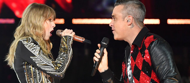 Taylor Swift Konserinde Robbie Williams’ı Ağırladı!
