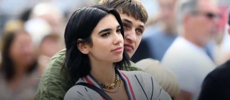 Dua Lipa ile Anwar Hadid aşklarını ilan etti