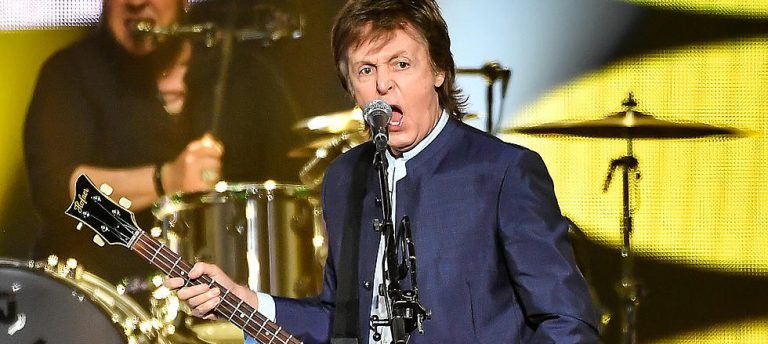 Paul McCartney, Çin’e ateş püskürdü