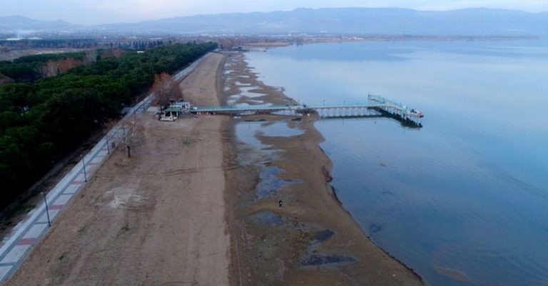 İZNİK GÖLÜ’NDE KURAKLIK