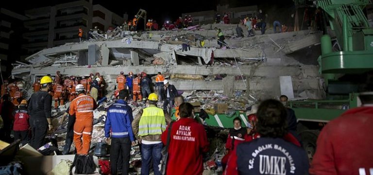 İZMİR İÇİN HANGİ ÜNLÜ NE KADAR BAĞIŞ YAPTI?
