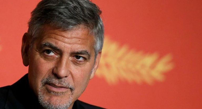 GEORGE CLOONEY, KENDİSİNE DESTEK OLAN ARKADAŞLARINA 1’ER MİLYON DAĞITTI