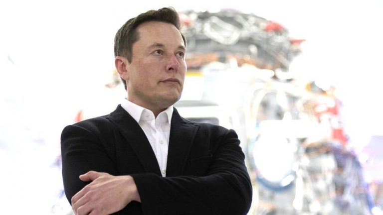 Reddedilen Elon Musk’tan anlamlı ters gülümseme emojisi