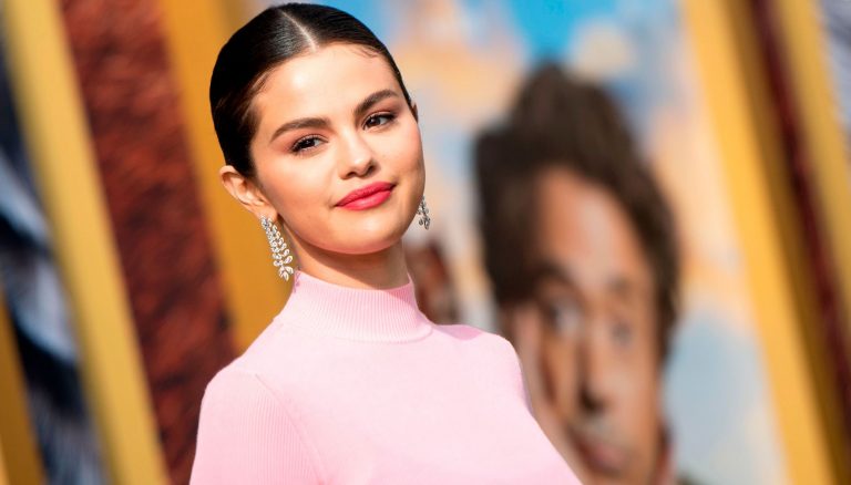 Selena Gomez’den sert eleştiri