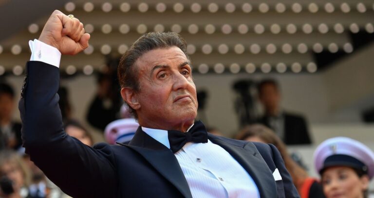 ‘Rocky Balboa’ dizi oluyor