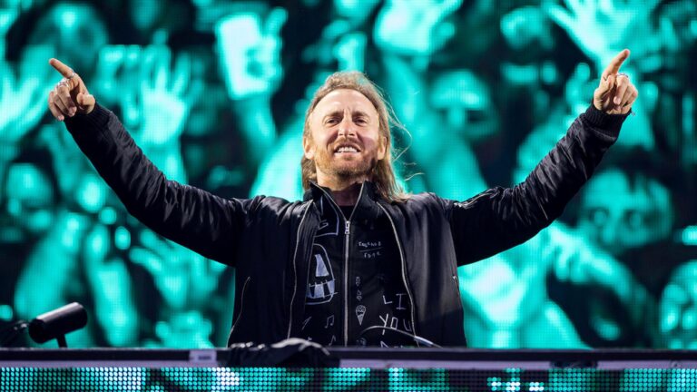 DAVID GUETTA 100 MİLYON DOLAR KAZANDI