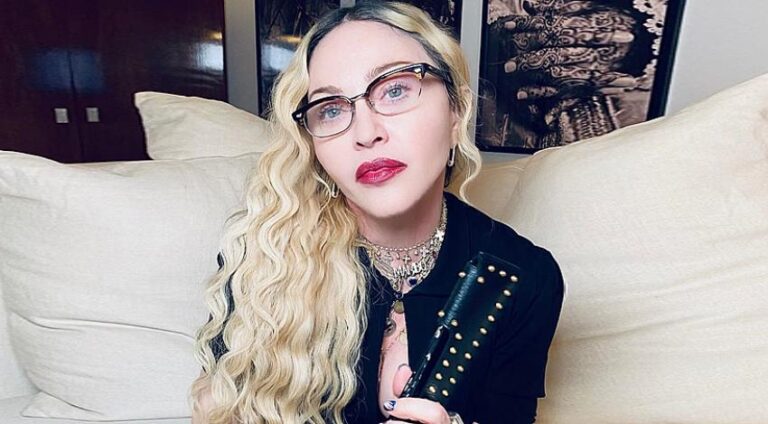 MADONNA, BİR TAKİPÇİSİNİN ESTETİK SUÇLAMASININ ARDINDAN KÜFÜR İÇEREN ŞARKISINI PAYLAŞTI