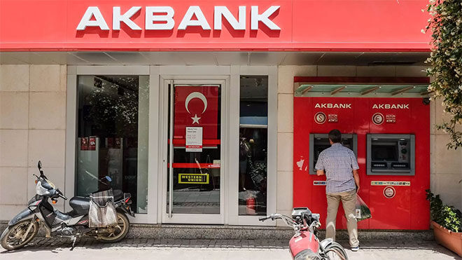 AKBANK’IN SİSTEM SORUNU ÇÖZÜLDÜ