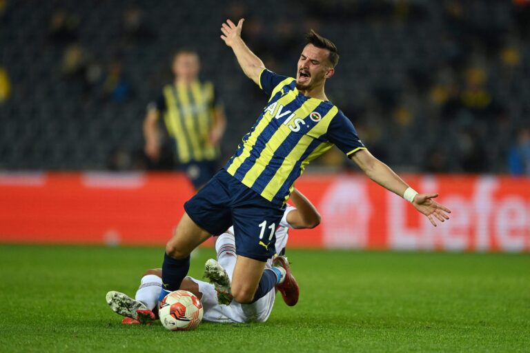 Fenerbahçe’nin Karagümrük maçı kadrosu açıklandı! Berisha yok