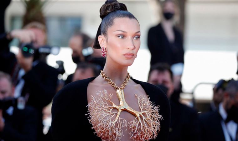 Bella Hadid’den samimi itiraf: Kendimi kontrol edemeyince içmeyi bıraktım