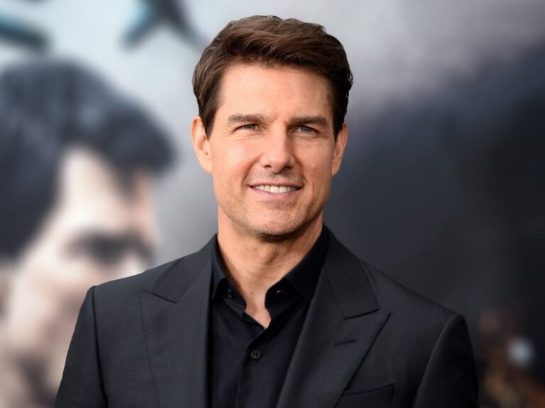 Tom Cruise gönlünü kaptırdı