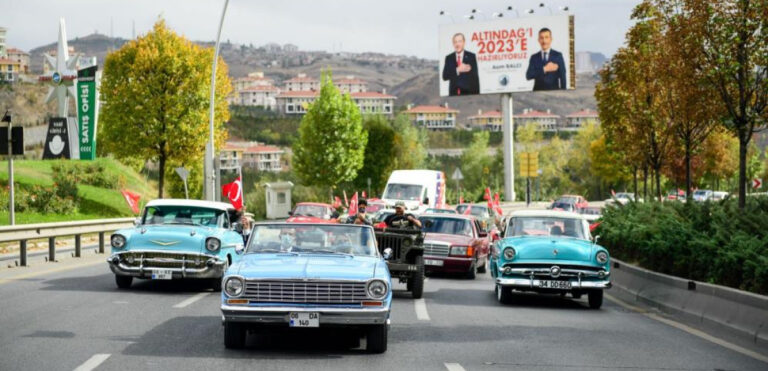 400 klasik otomobil Altındağ’da buluşuyor