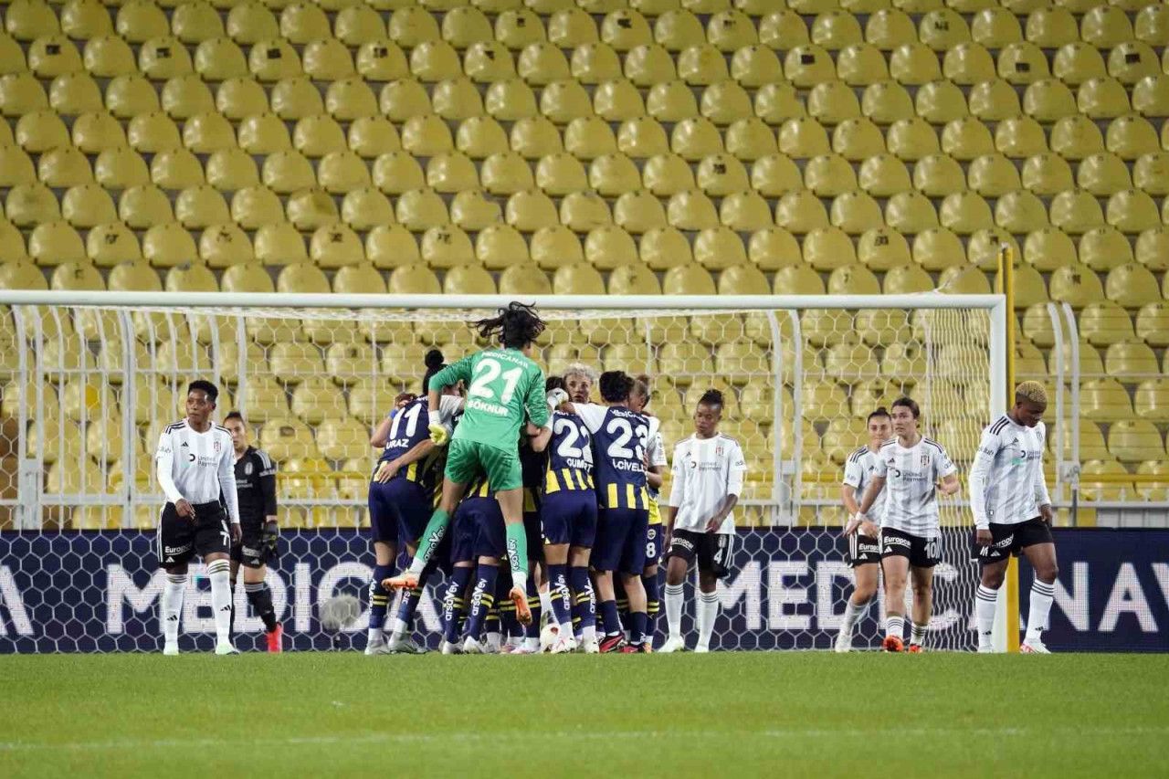 Beşiktaş JK on X: Fenerbahçe:3 Beşiktaş:1 (Maç Sonucu)   / X