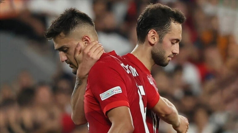 Cengiz Ünder ve Hakan Çalhanoğlu milli takım kadrosundan çıkartıldı