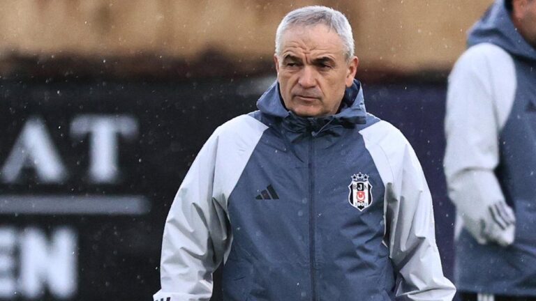 Beşiktaş Teknik Direktörü Rıza Çalımbay