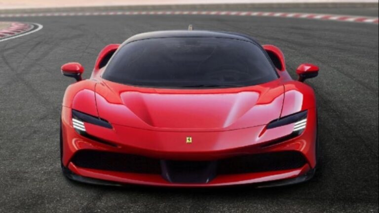 Ferrari elektrikli modeline sahte motor sesi ekleyecek