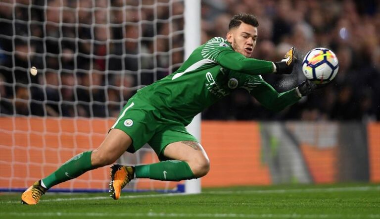 Manchester City’de Ederson şoku