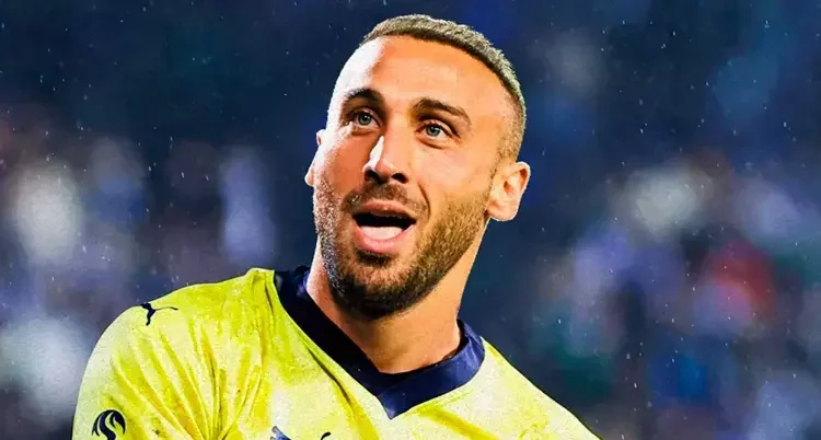 Cenk Tosun imzayı attı