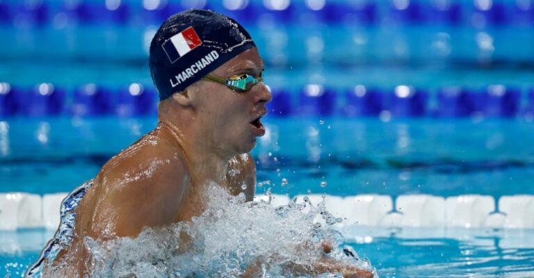 Leon Marchand Michael Phelps’in rekorlarını tarihe gömdü