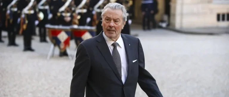 Fransız aktör Alain Delon hayatını kaybetti