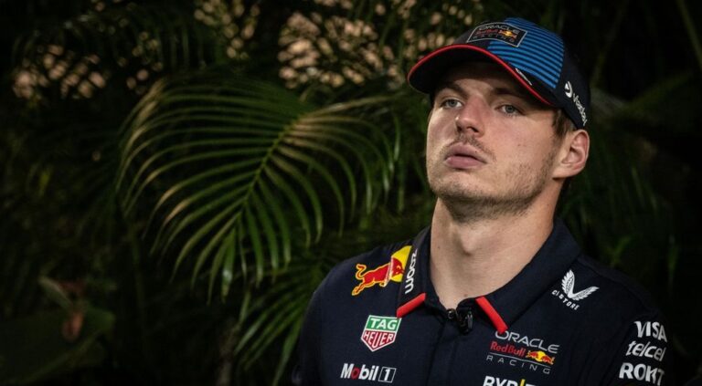 Verstappen ceza sonrası geleceğini sorguluyor