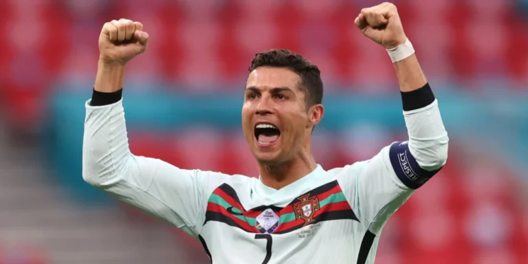 Instagram’ın şampiyonu Ronaldo