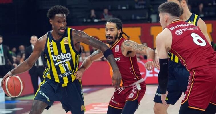 Fenerbahçe, Galatasaray’ı deplasmanda devirdi