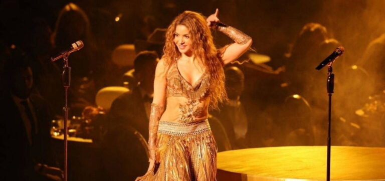 Shakira’dan art arda konser iptali