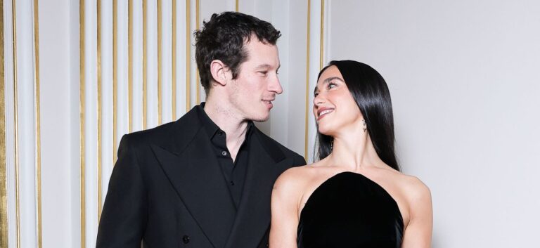 Dua Lipa, Callum Turner ile nişanlandığını duyurdu