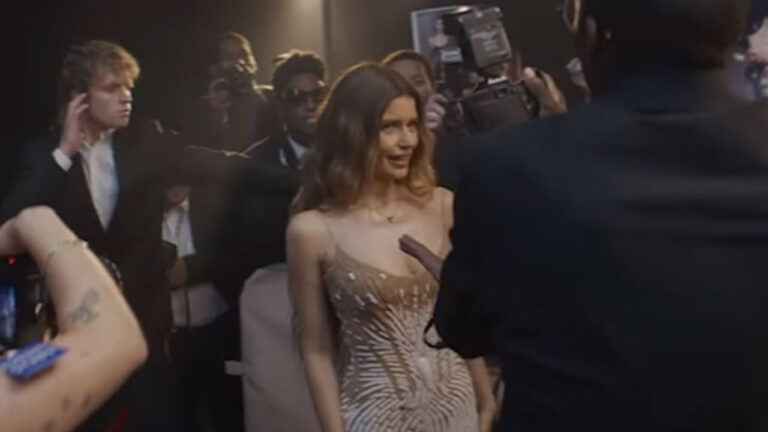 Şarkıcı Beren