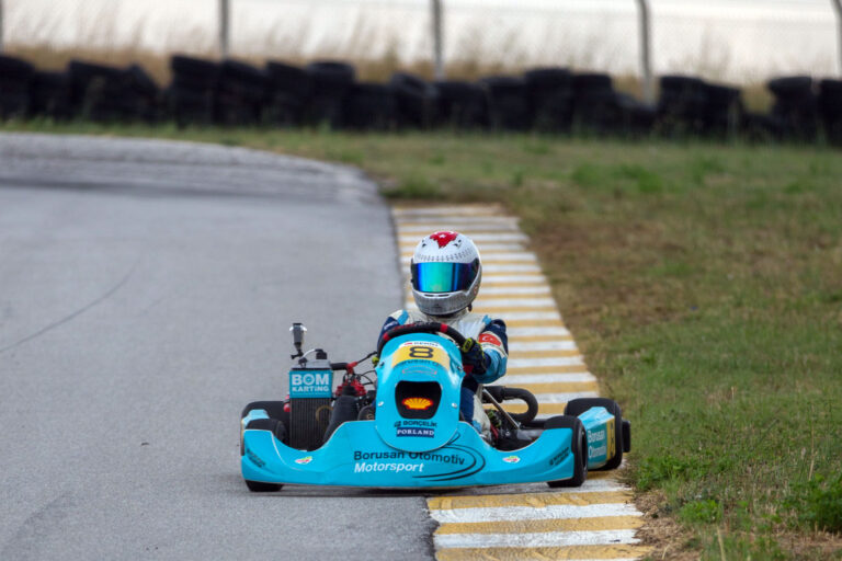 BOM Karting Gençleri Podyumu Kapattı
